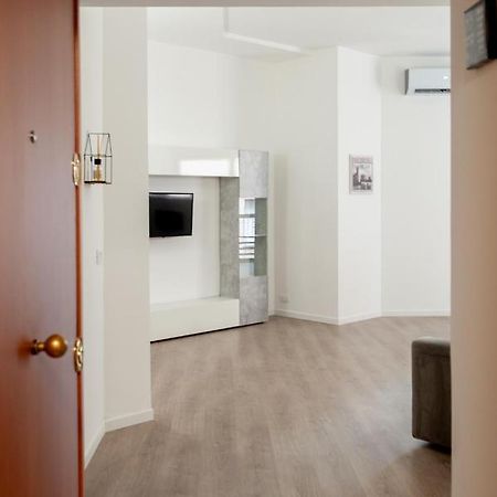 Roma Hub One Villa Luaran gambar